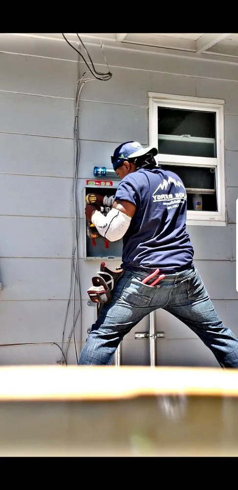 Slide of SladeEnergy