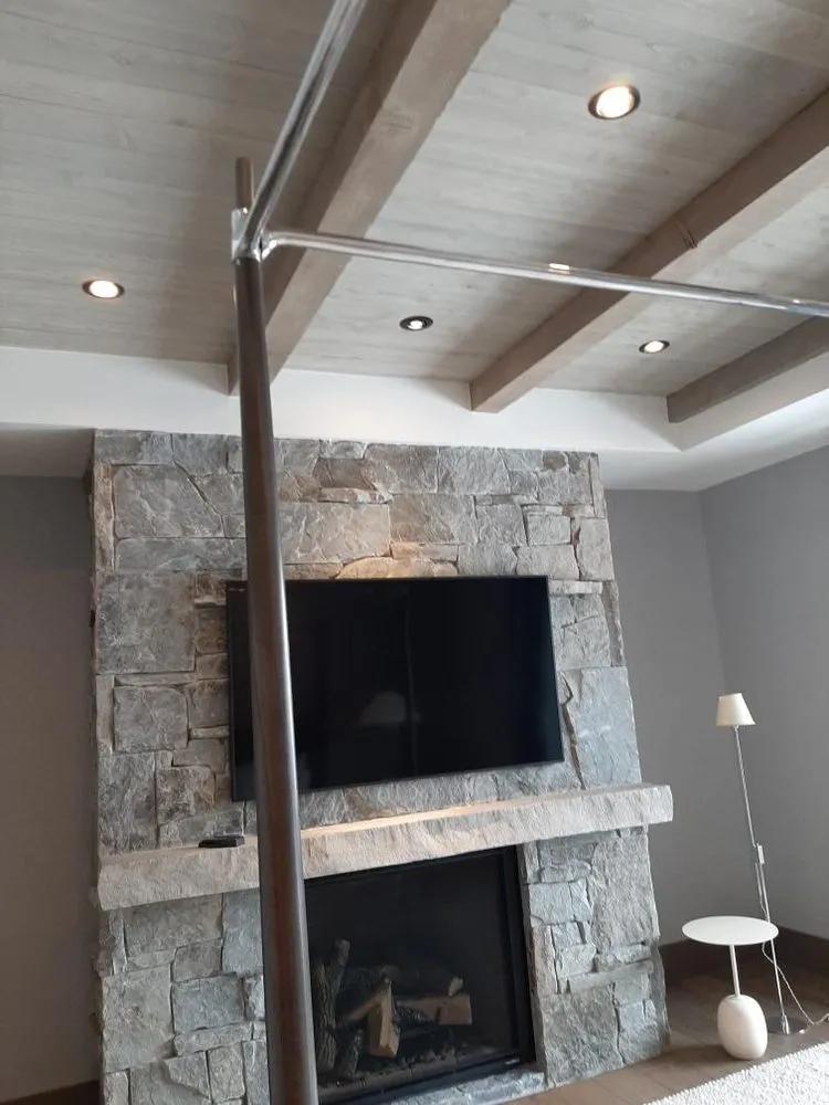 Certified electrical service for homes in lighting installation, by