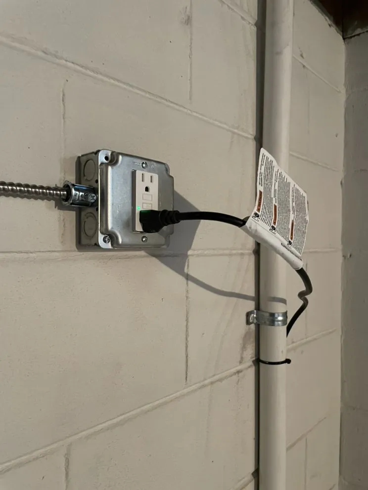 Trusted electrical service for homes in electrical repair,  by 