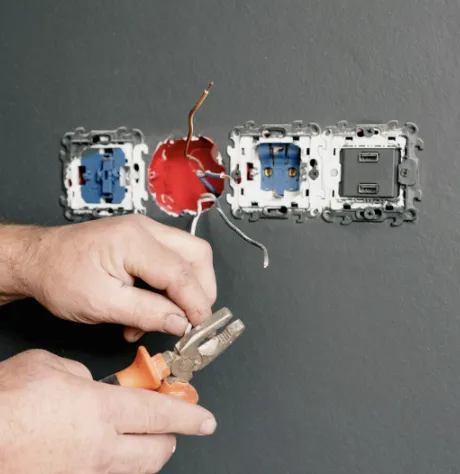 Slide of SLS Electric