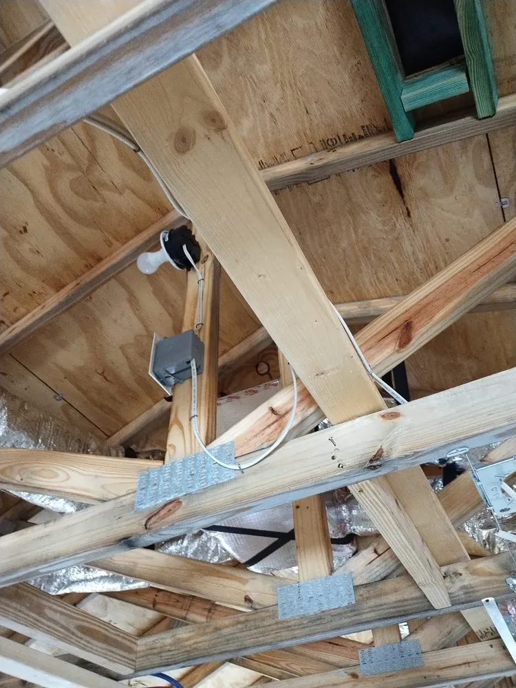 Slide of SM Electric Contractor Service