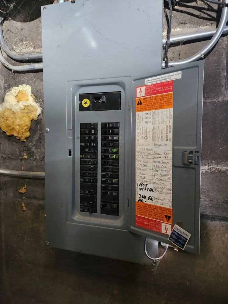 Expert emergency electrical service experts serving Paw Paw, IL - Small Town Electrical