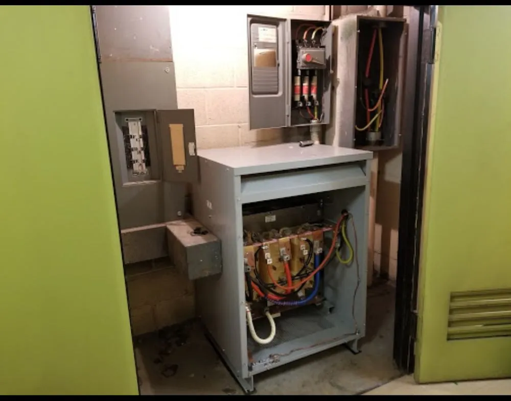 Slide of Smalls Electric