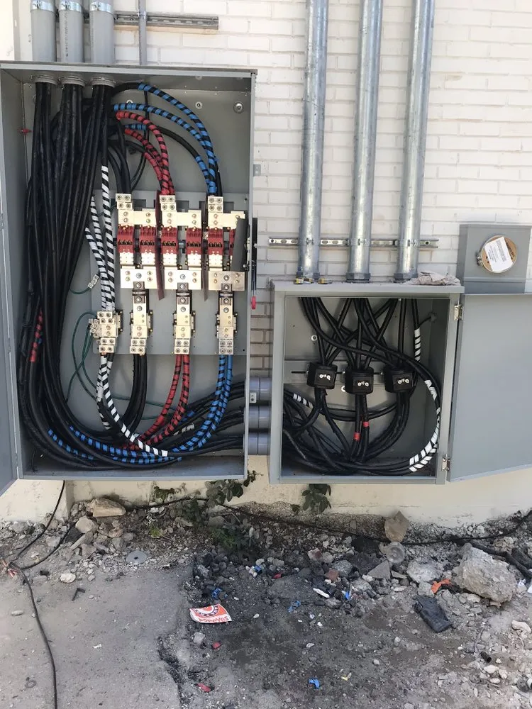 Emergency electrical service for homes in electrical repair,  by 