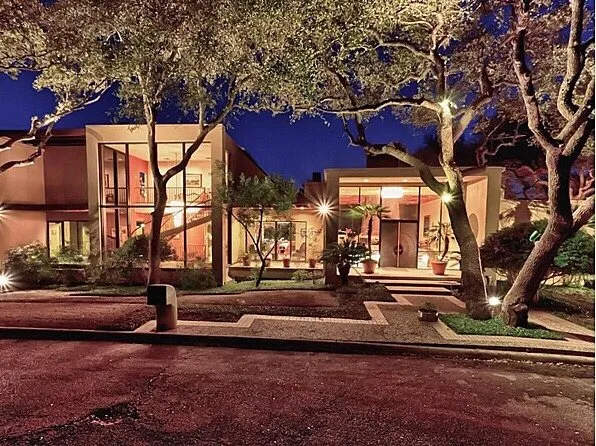 Slide of Smart Choice Electrical Services