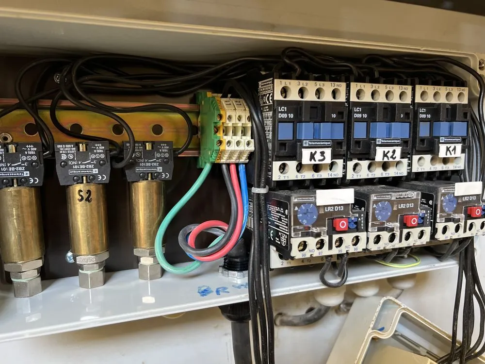 Slide of Smart Connect Electric