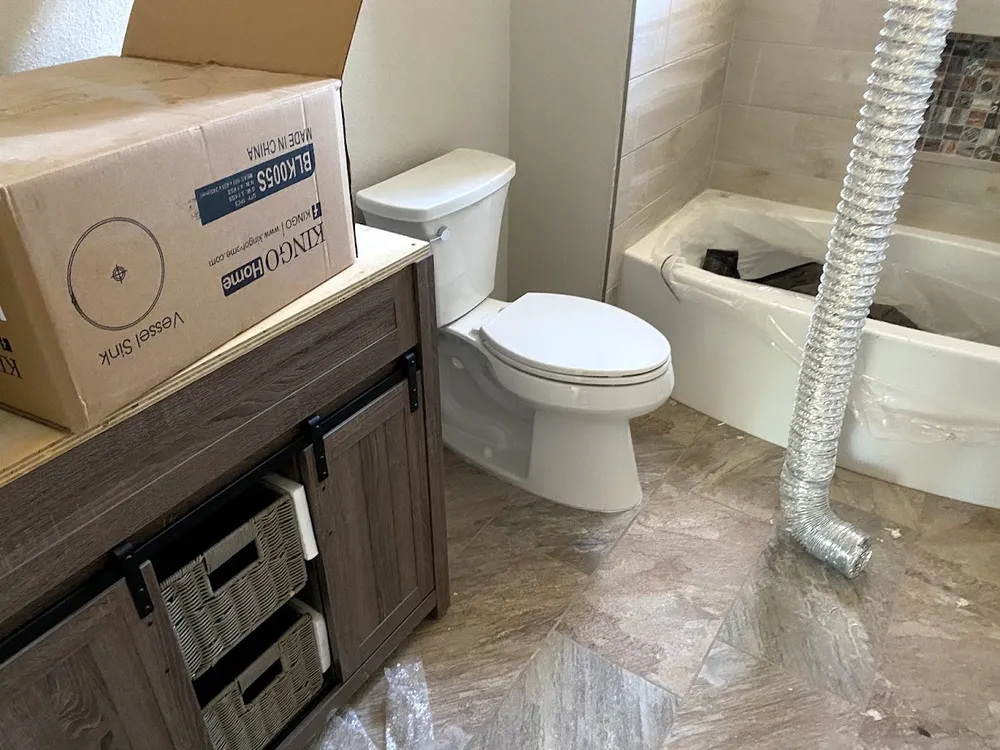 Emergency electrical service for homes in circuit breaker repair,  by 