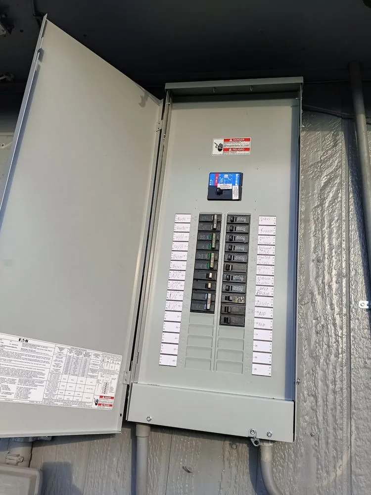 Slide of Smart Electric en Remodeling