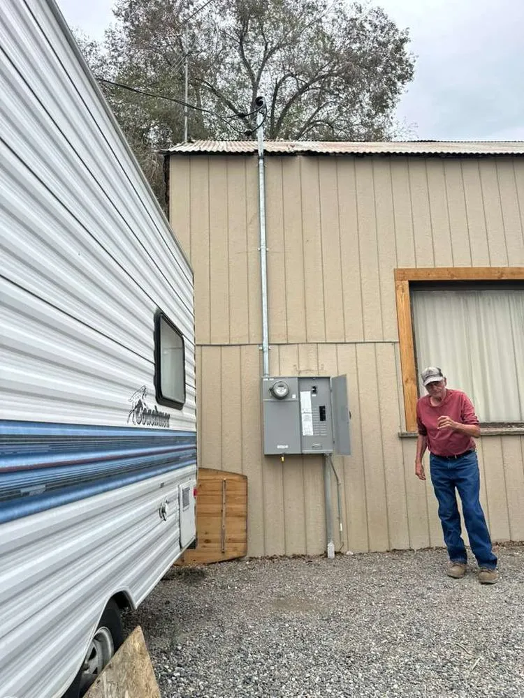 Slide of Smart Giga Watt