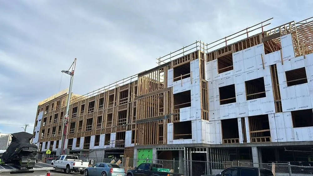 Slide of Smart Giga Watt