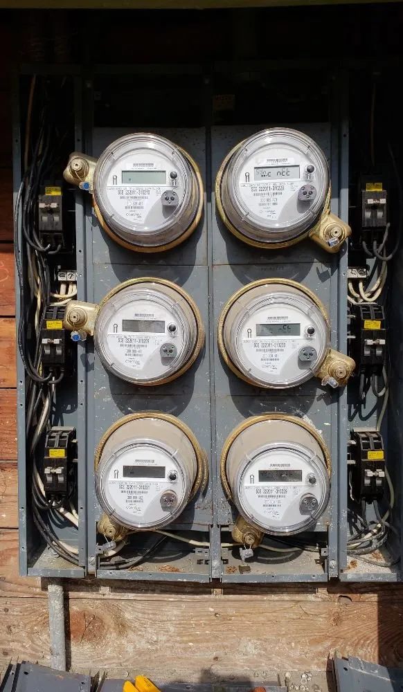 Slide of Smart Island Electric