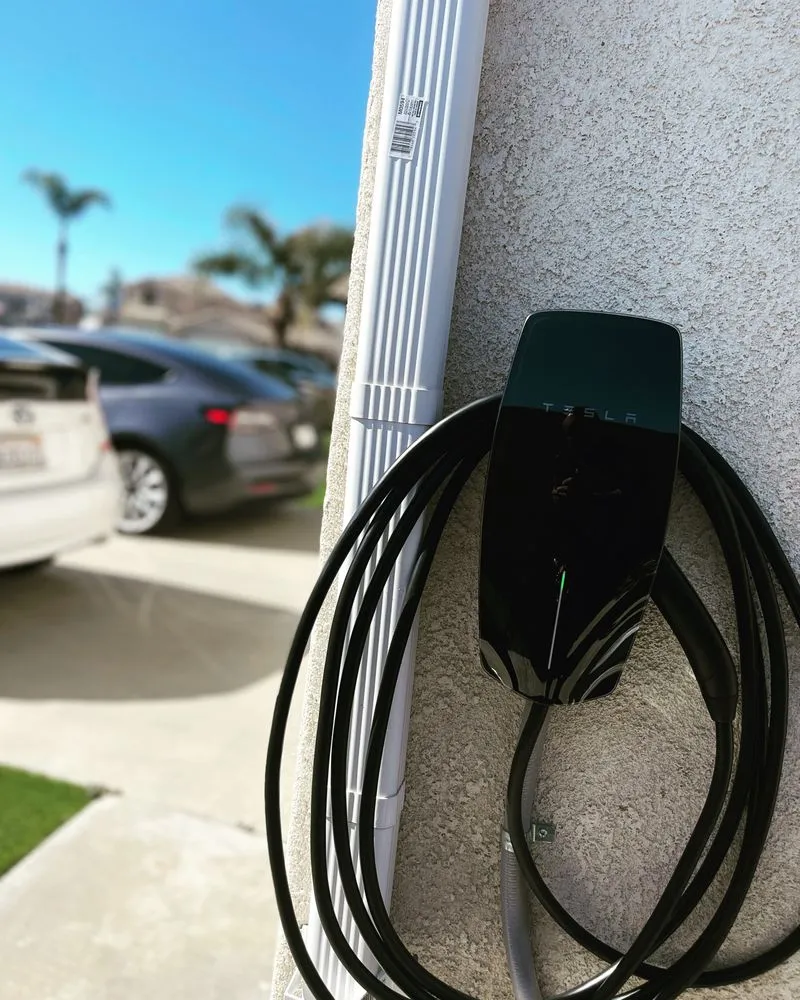 Slide of Smart Plug EV