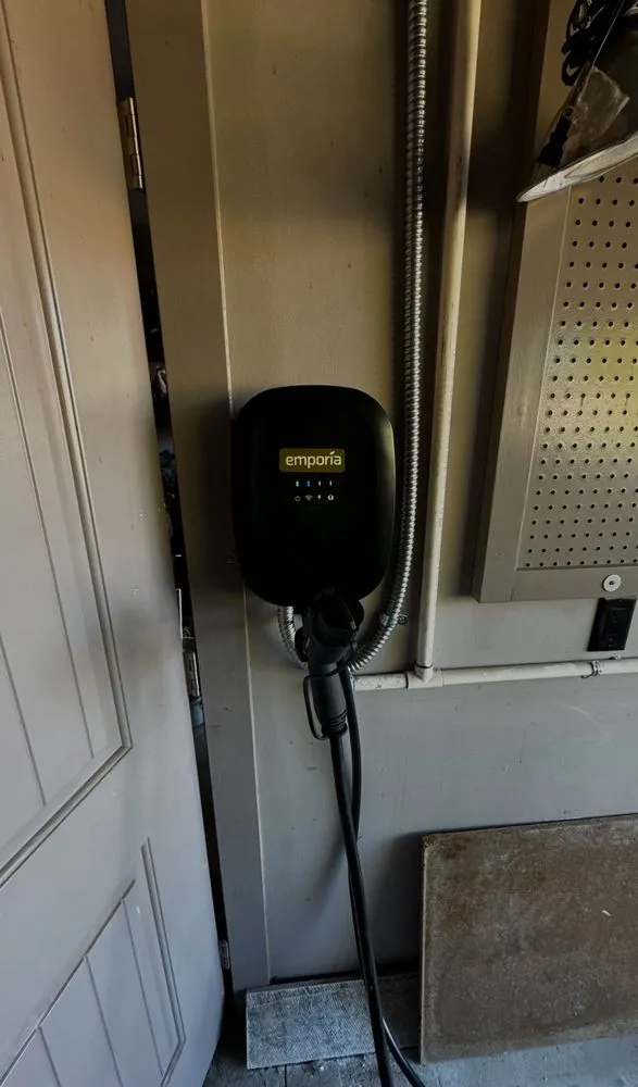 Slide of Smart Plug EV