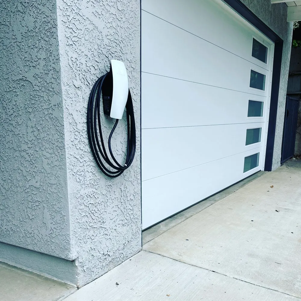 Slide of Smart Plug EV