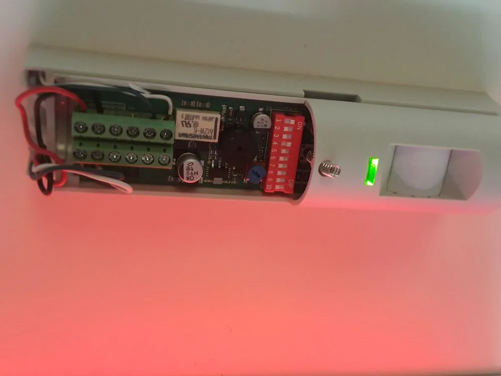 Expert outlet and switch repair service in ,  - Smart Systems Design and Automation