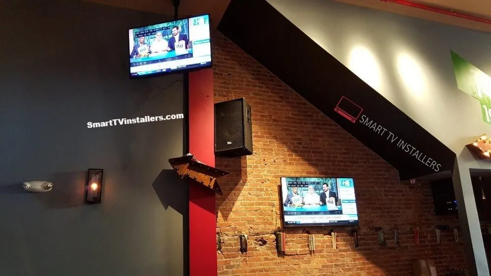 Slide of Smart TV Installers