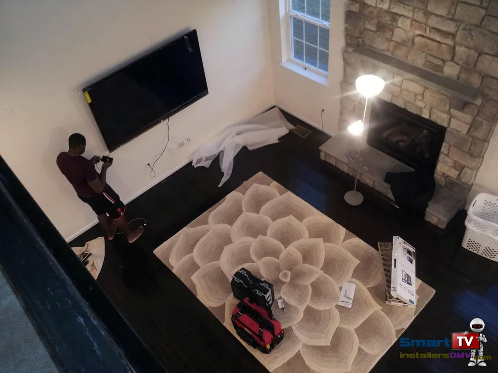 Slide of Smart TV Installers