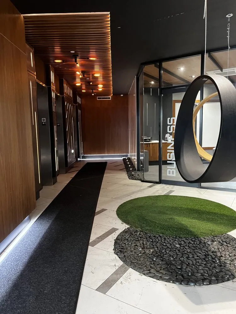 Slide of Smash Electric