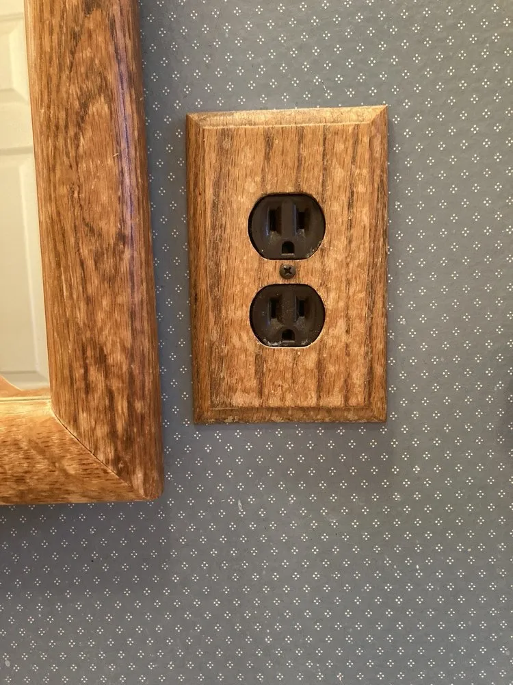 Slide of Smilys Electric