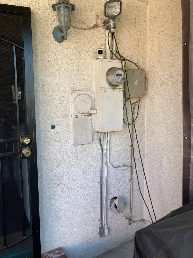 Slide of Smilys Electric