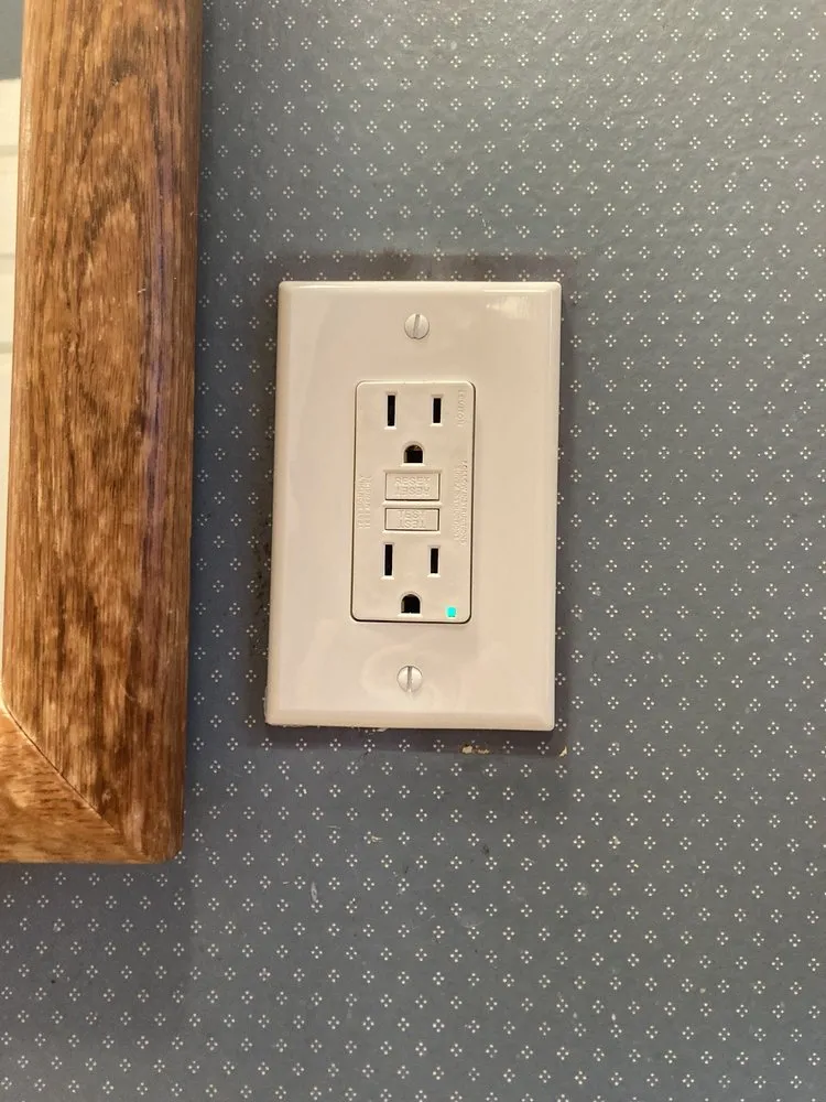 Slide of Smilys Electric