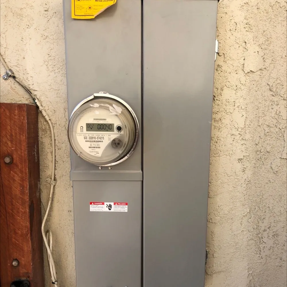 Slide of Smilys Electric