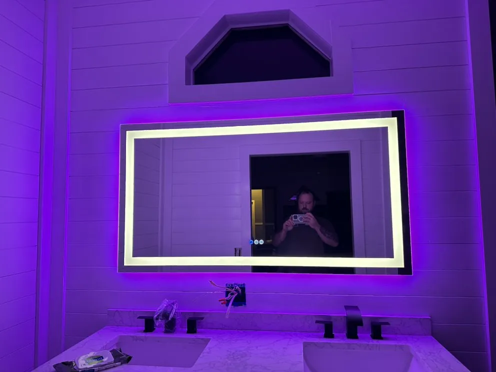 Emergency electrician providing lighting installation in , 