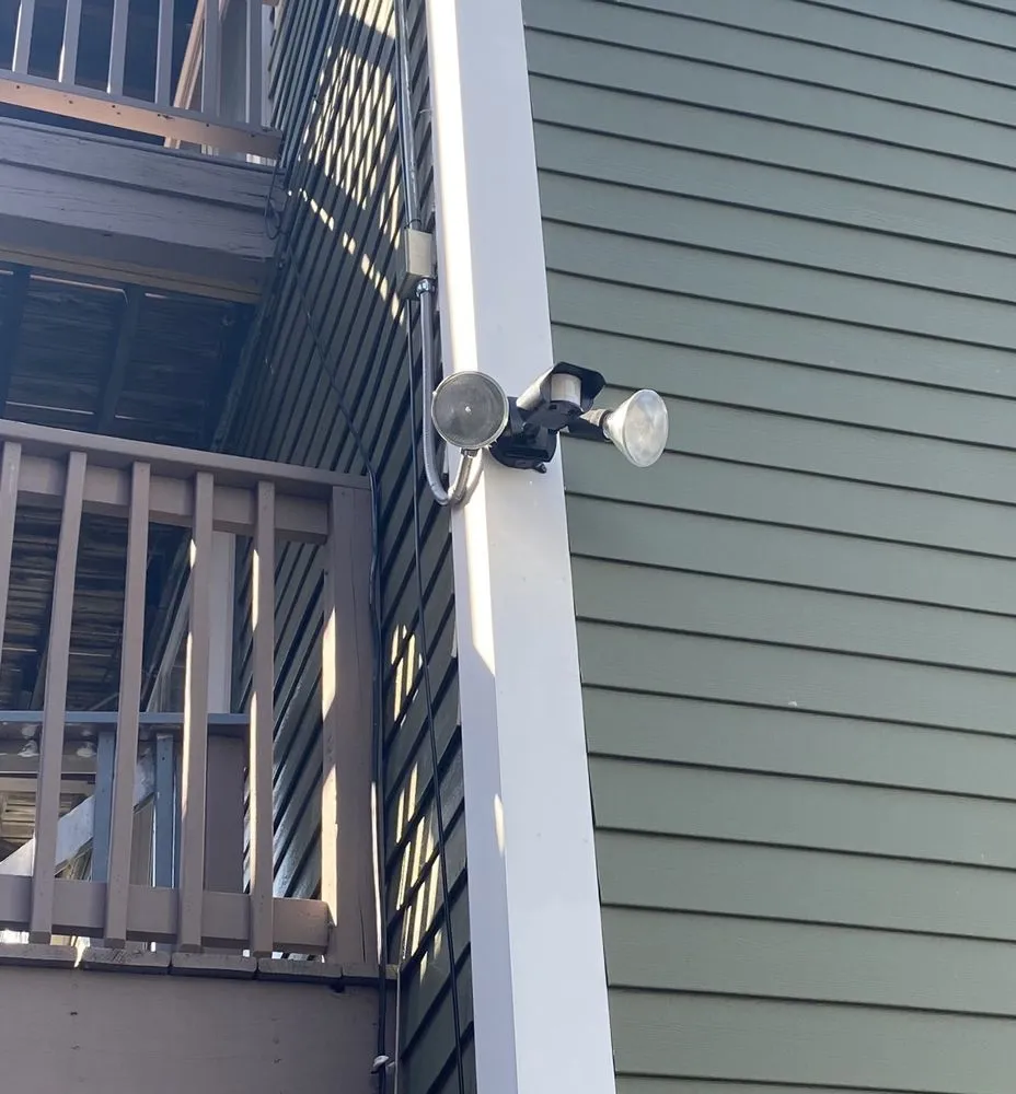 Slide of Smith Licensed Electrician