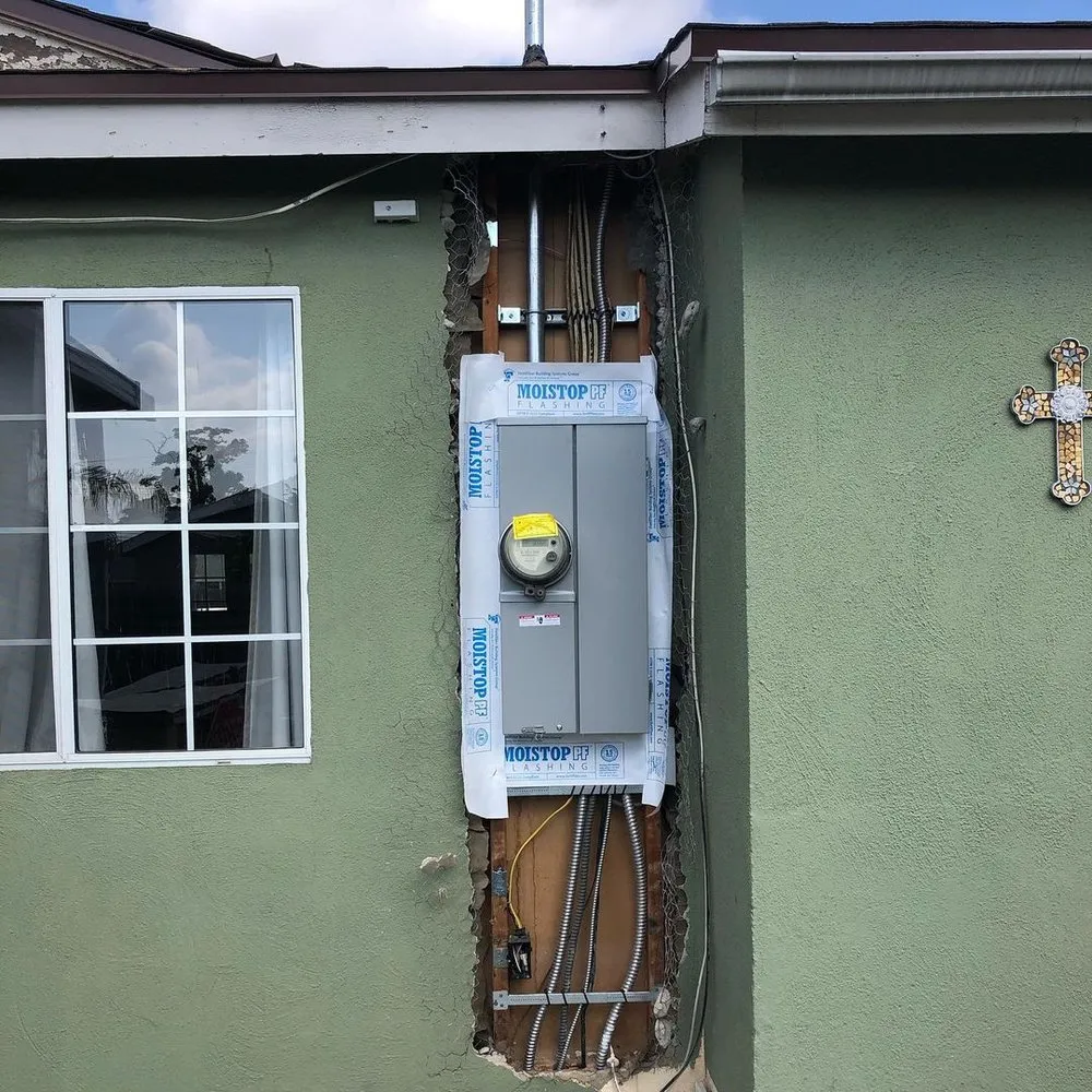 Slide of Smithfield Emergency Electrician