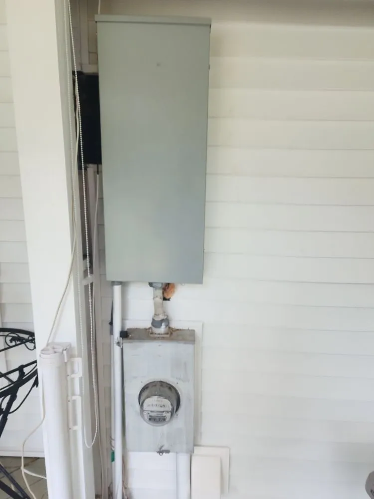 Reliable electrician providing outlet and switch repair in , 