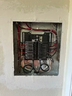 Slide of Smitty Electrical