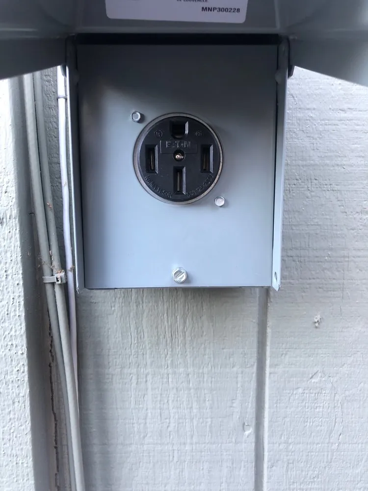 Slide of Smook Electric