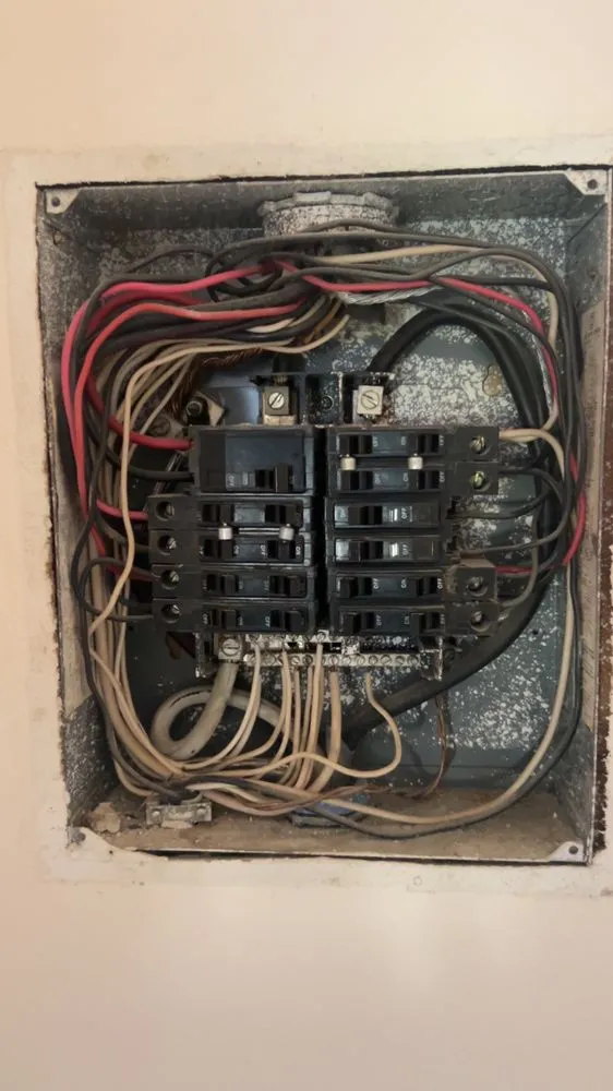 Licensed electrician providing panel upgrade in St. Pete Beach, FL - Smooth Sailing Home Services