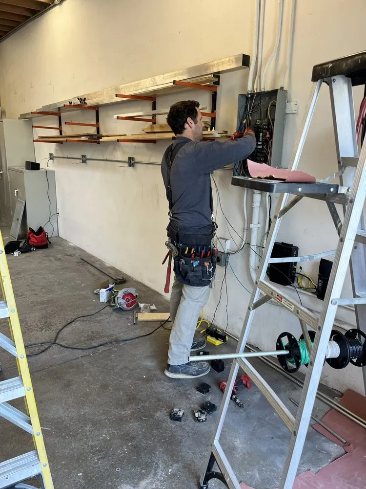 Slide of Smooth Wave Electric