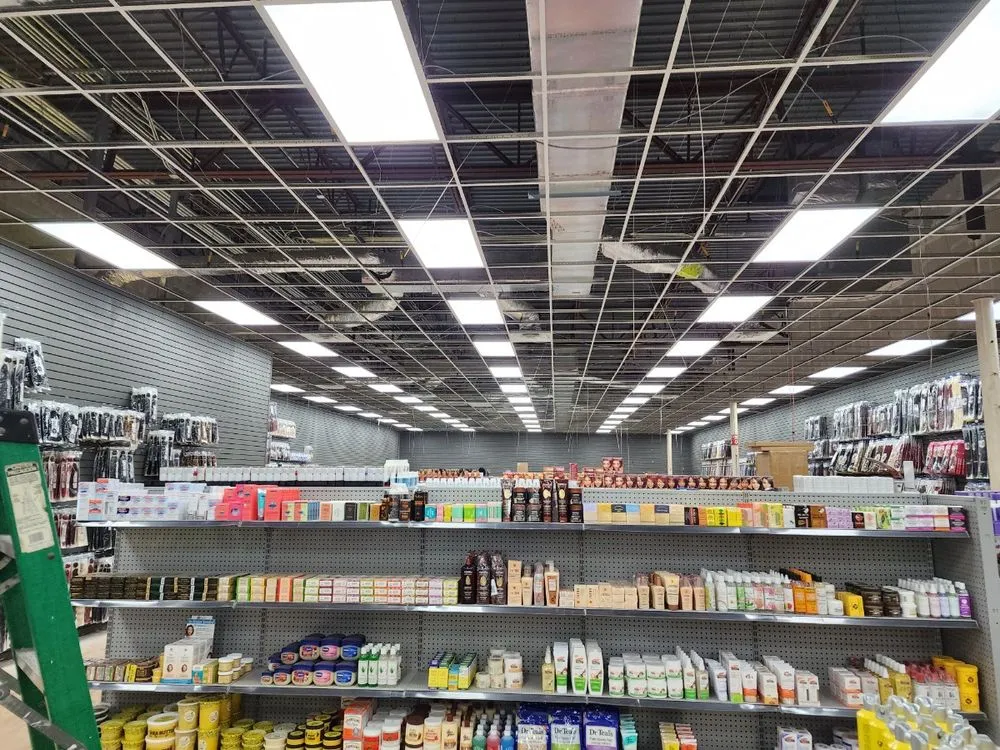 Slide of SMW Electric Services