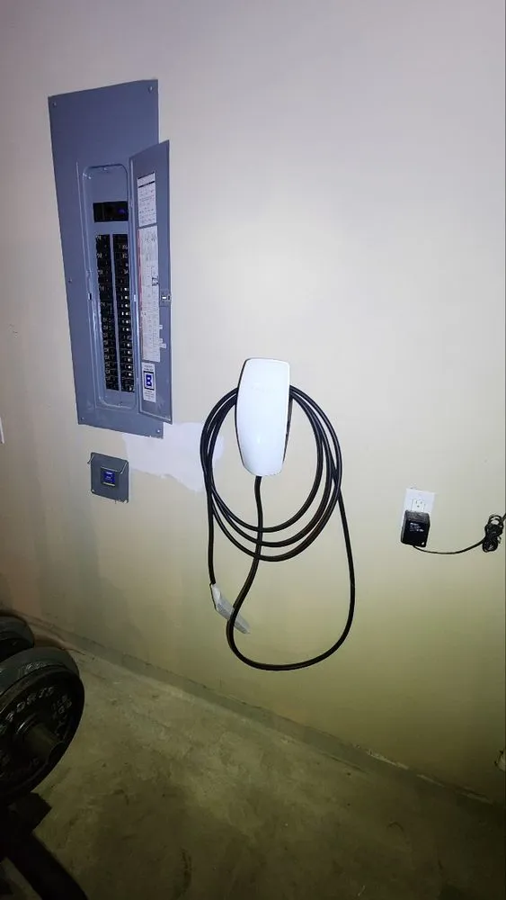 Slide of SMW Electric Services