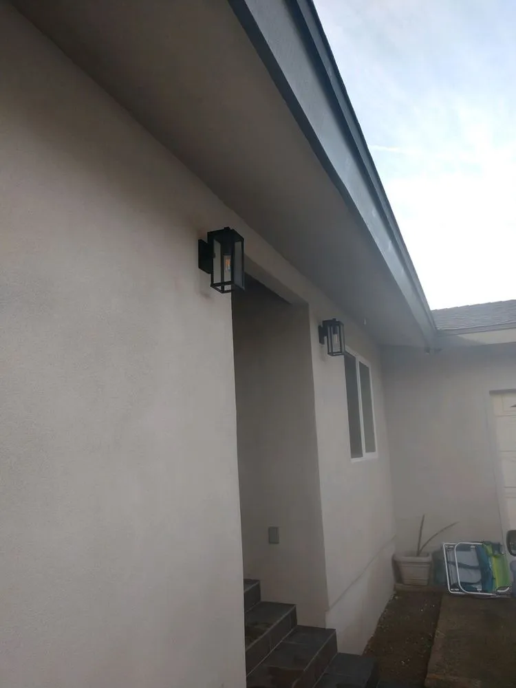 Slide of Smylie Electric