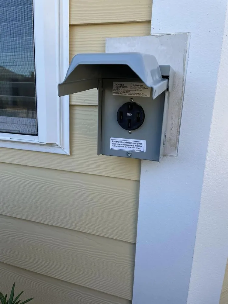 Slide of Snap Electrical Contractors