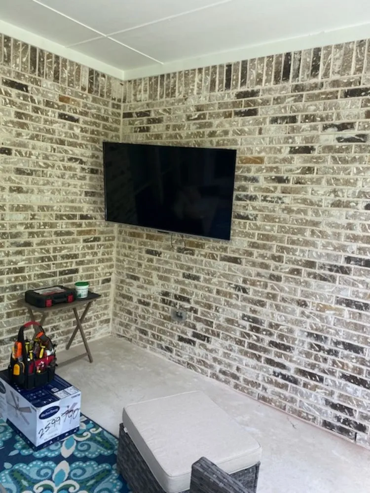 Slide of SNL Handyworks