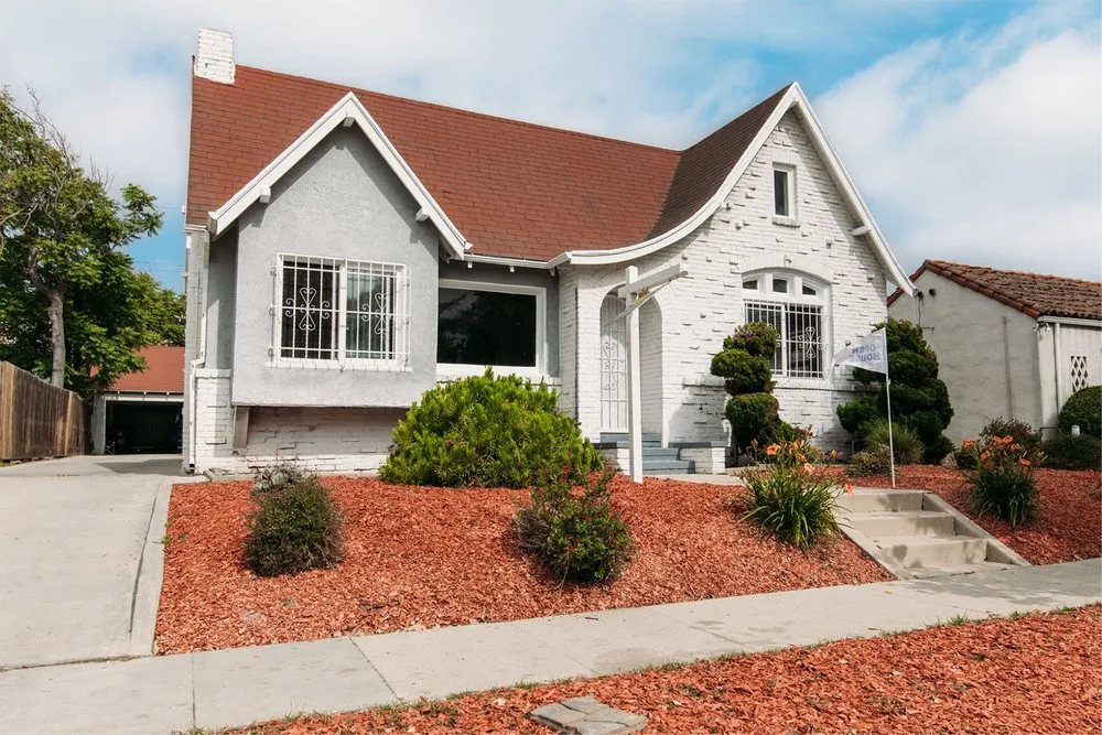 Slide of Snyder Electric