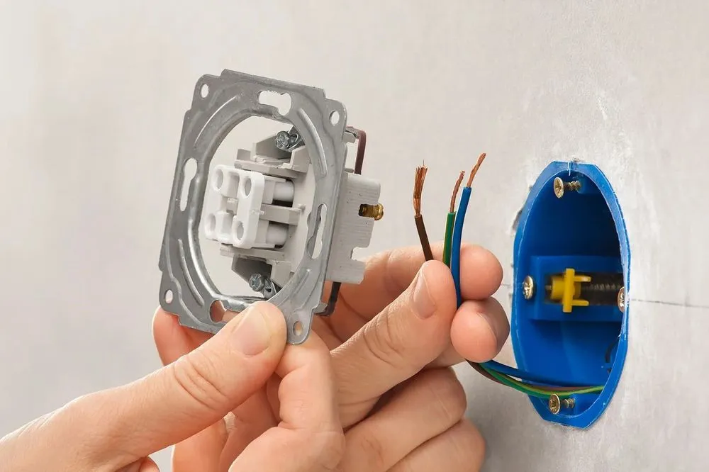 Slide of Snyder Electric