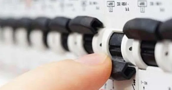 Slide of Snyder Electric