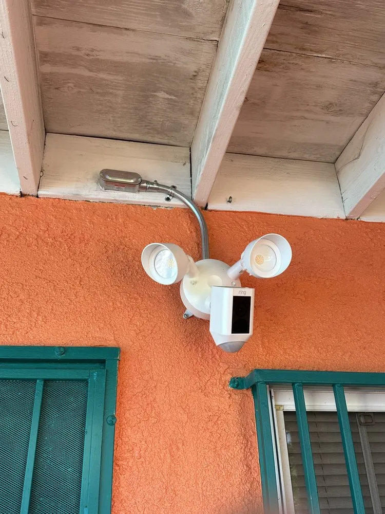 Slide of So Cal Electric & Lighting