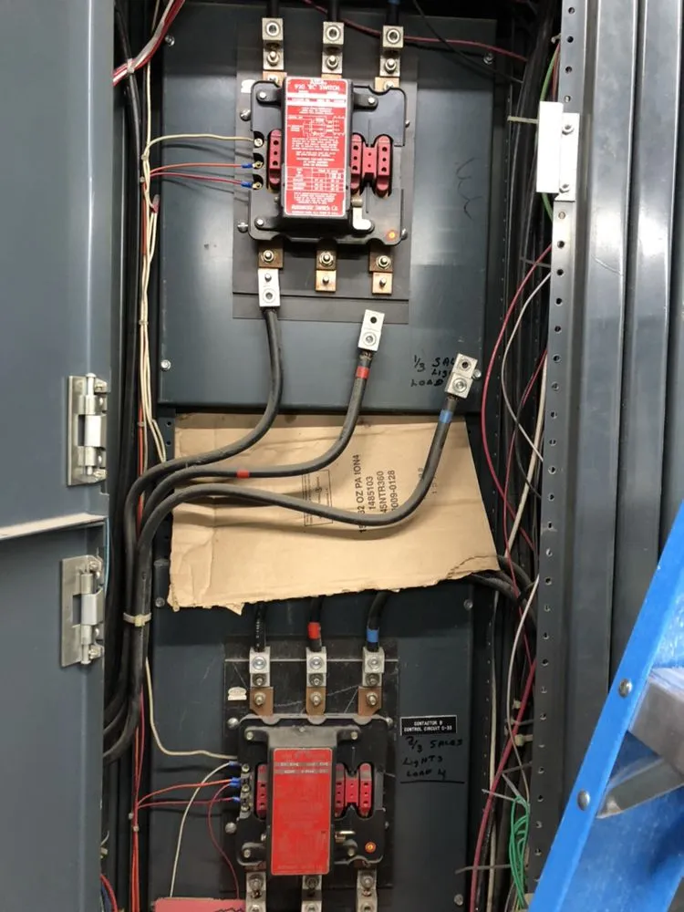 Slide of So Cal Electric & Lighting