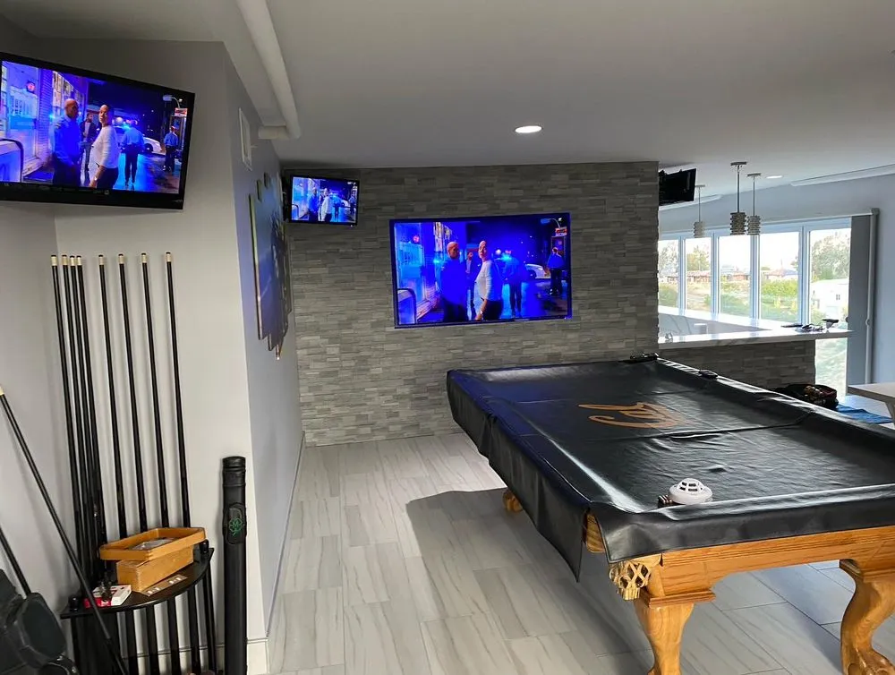 Slide of So Cal Home Theater