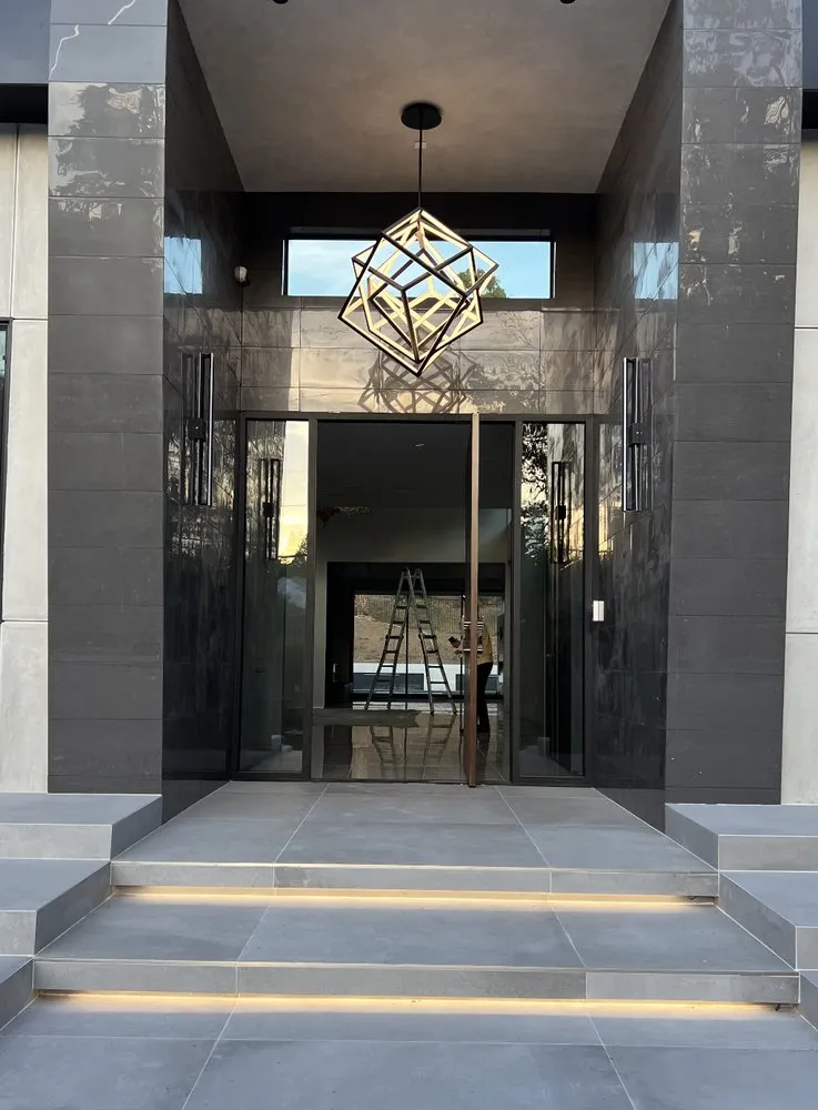 Slide of So Cal Pacific Electrical & Lighting