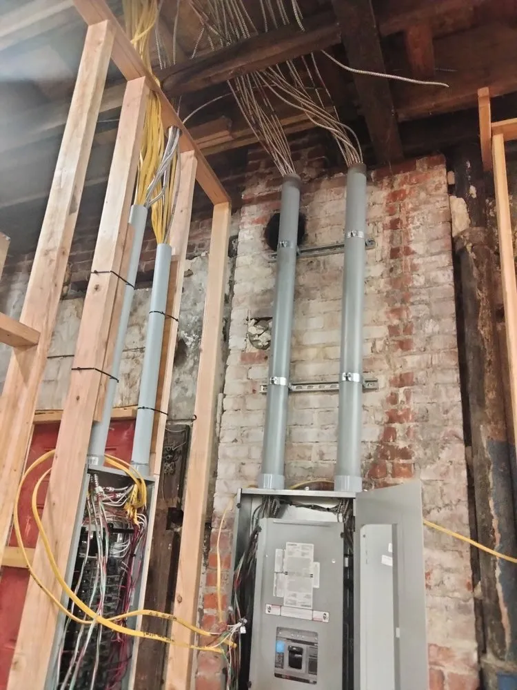 Slide of Sol-Tricity