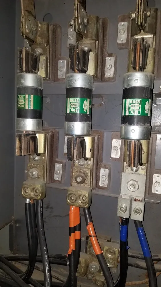 Slide of Sol-Tricity