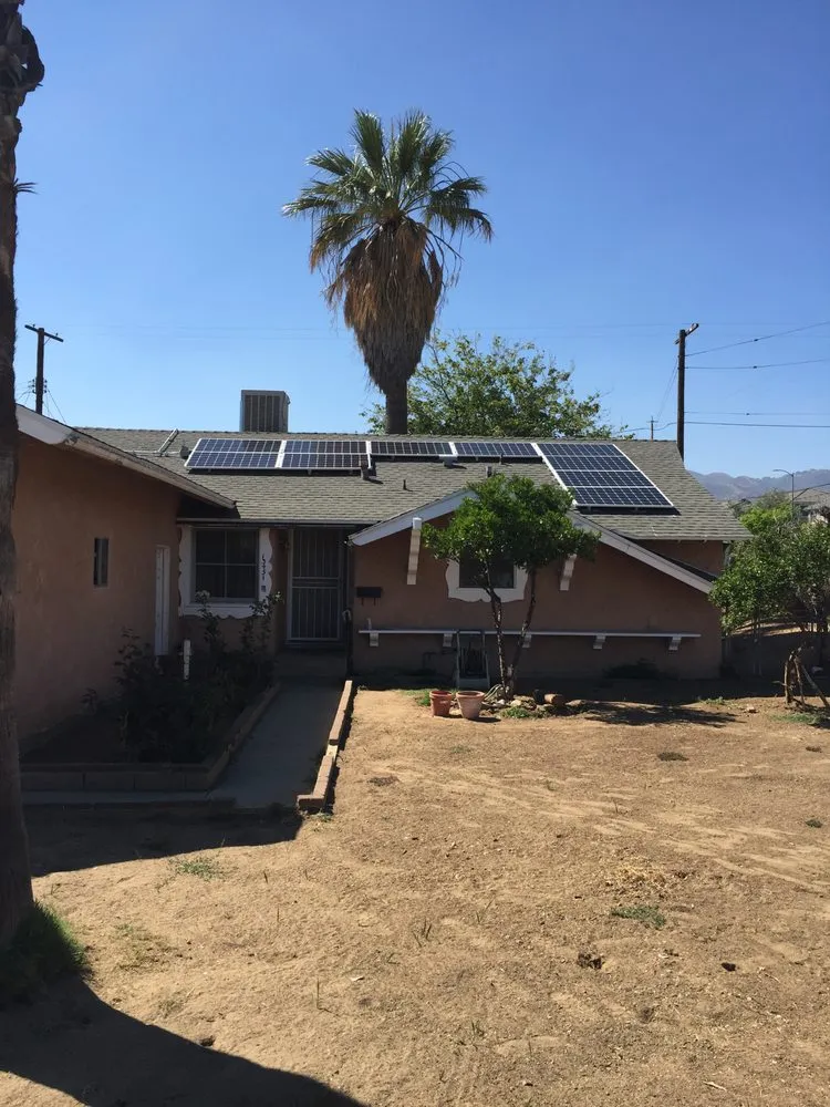 Emergency electrical service for homes in wiring installation, by