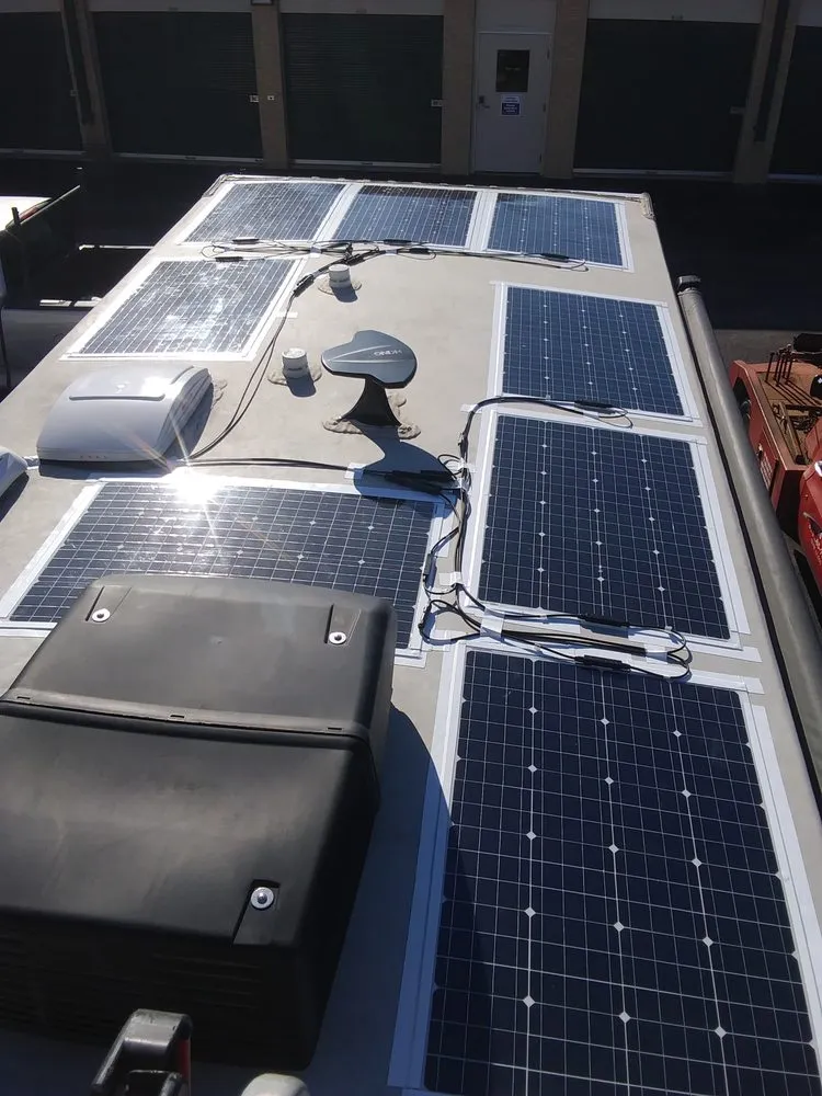 Licensed electrician providing panel upgrade in St. Louis, MO - Solar Luxury